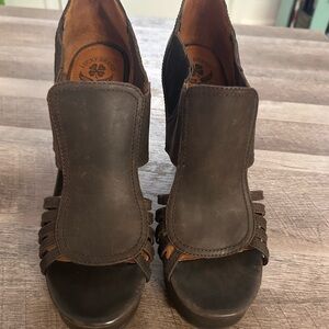 Lucky Brand Women's Dark Brown Wedge Sandals